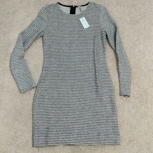 Banana Republic black and white knit l/s dress